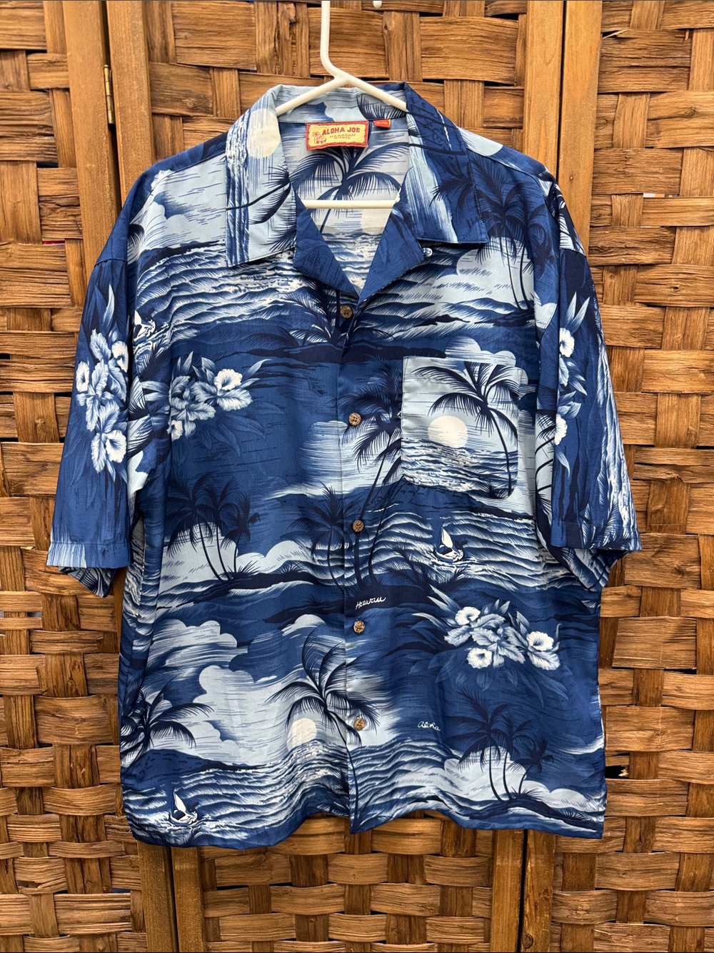 Blue Hawaiian Print Short Sleeve Button-Down Shirt